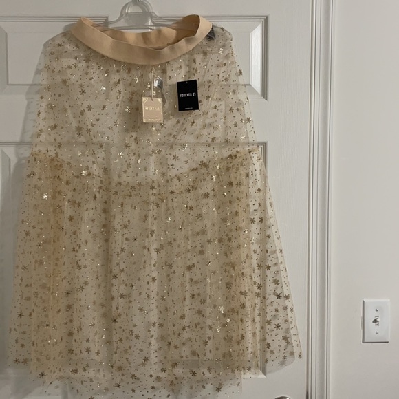 - Forever 21 sparkly holiday skirt. Nwt - Picture 7 of 12